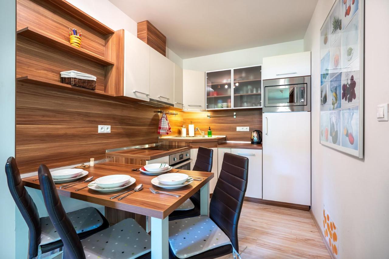 Apartment Emilka Tale-Wellness 5 Min-Balcony-Hiking-View Horna Lehota Экстерьер фото